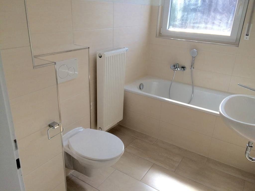 Pronájem domu 136 m², pozemek 490 m², Mühlhausen, Bádensko-Württembersko Pronájem domu 136 m², pozemek 490 m², Mühlhausen, Bádensko-Württembersko