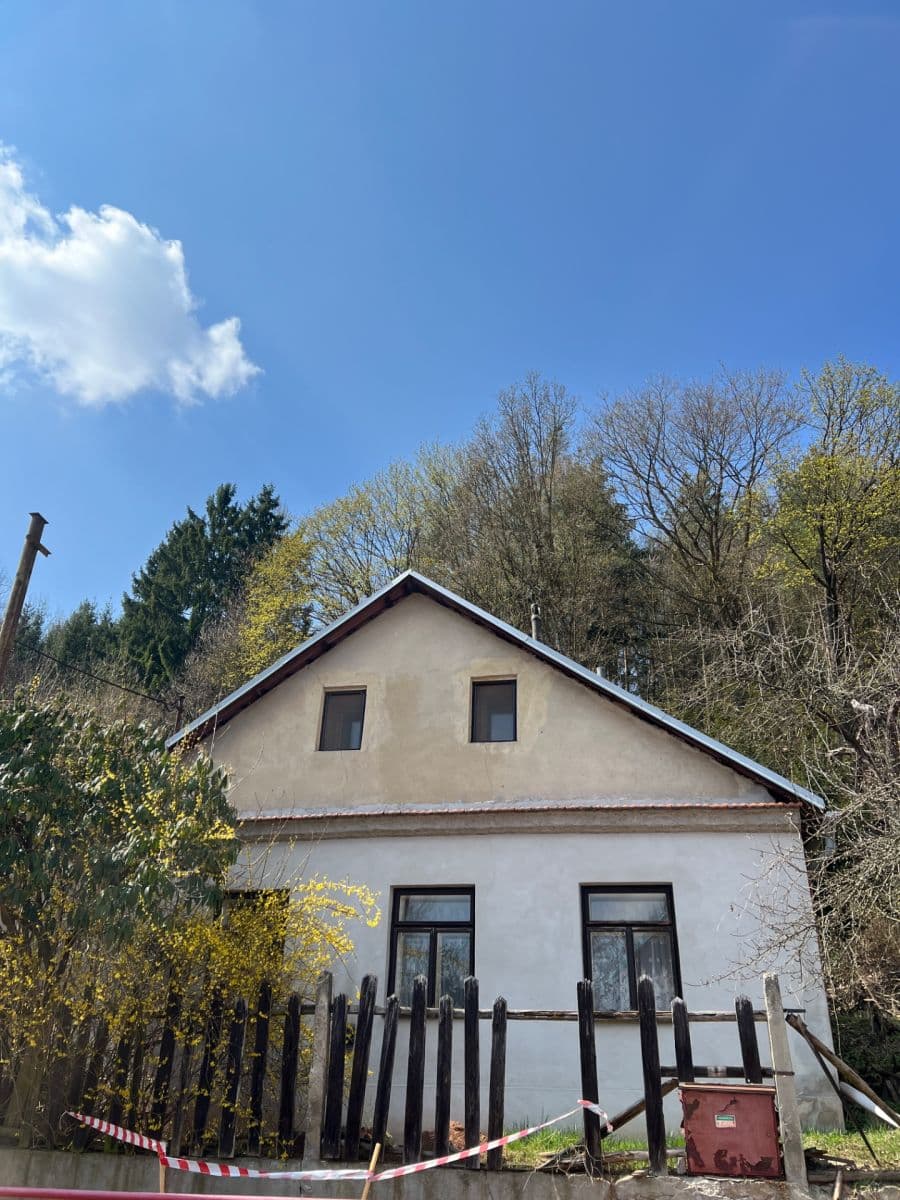 Prodej chaty, chalupy 180 m², pozemek 474 m², Jaroměřice, Pardubický kraj Prodej chaty, chalupy 180 m², pozemek 474 m², Jaroměřice, Pardubický kraj