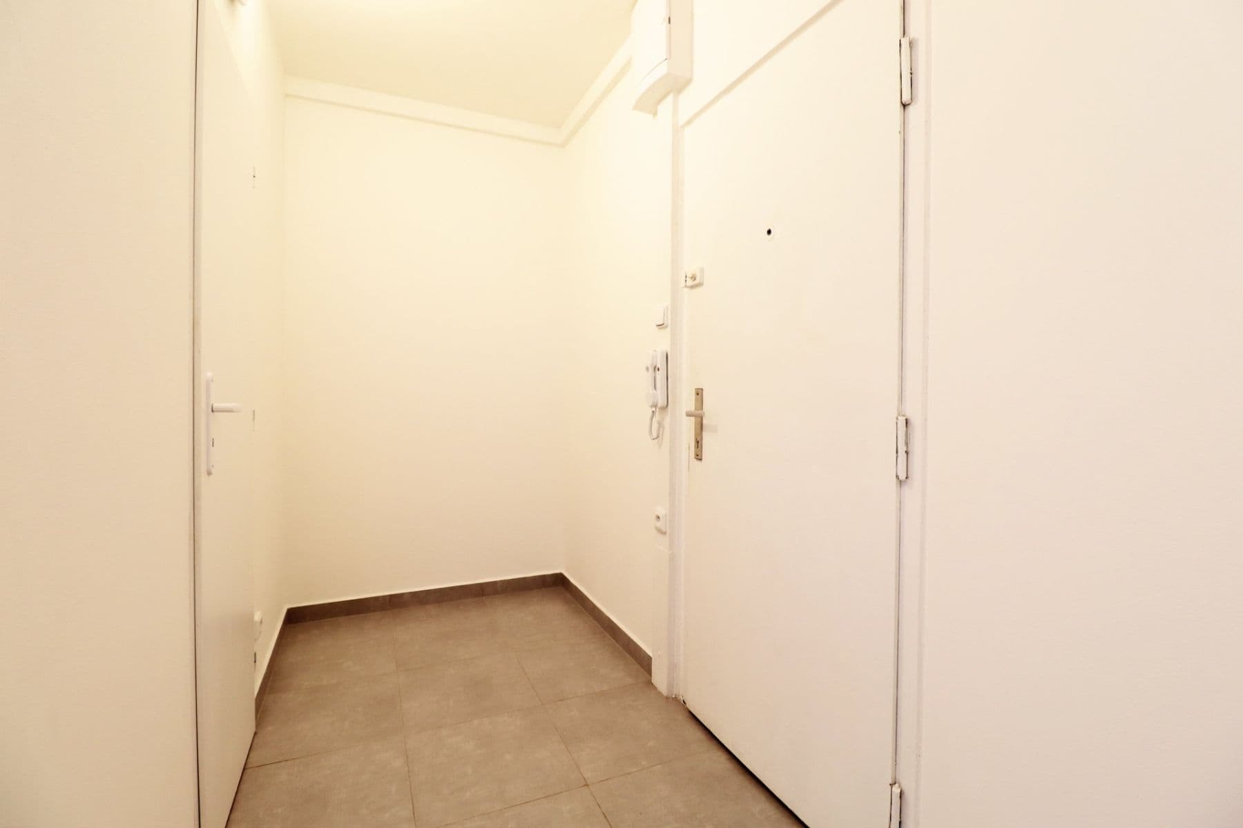 Pronájem bytu 2+kk 43 m², Ovčí hájek, Praha, Praha Pronájem bytu 2+kk 43 m², Ovčí hájek, Praha, Praha