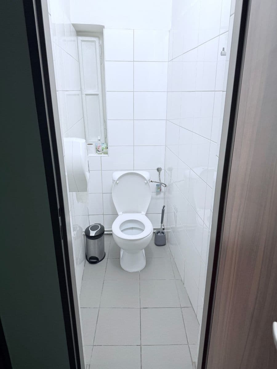 Pronájem kanceláře 33 m², Vlhká, Brno, Jihomoravský kraj Pronájem kanceláře 33 m², Vlhká, Brno, Jihomoravský kraj
