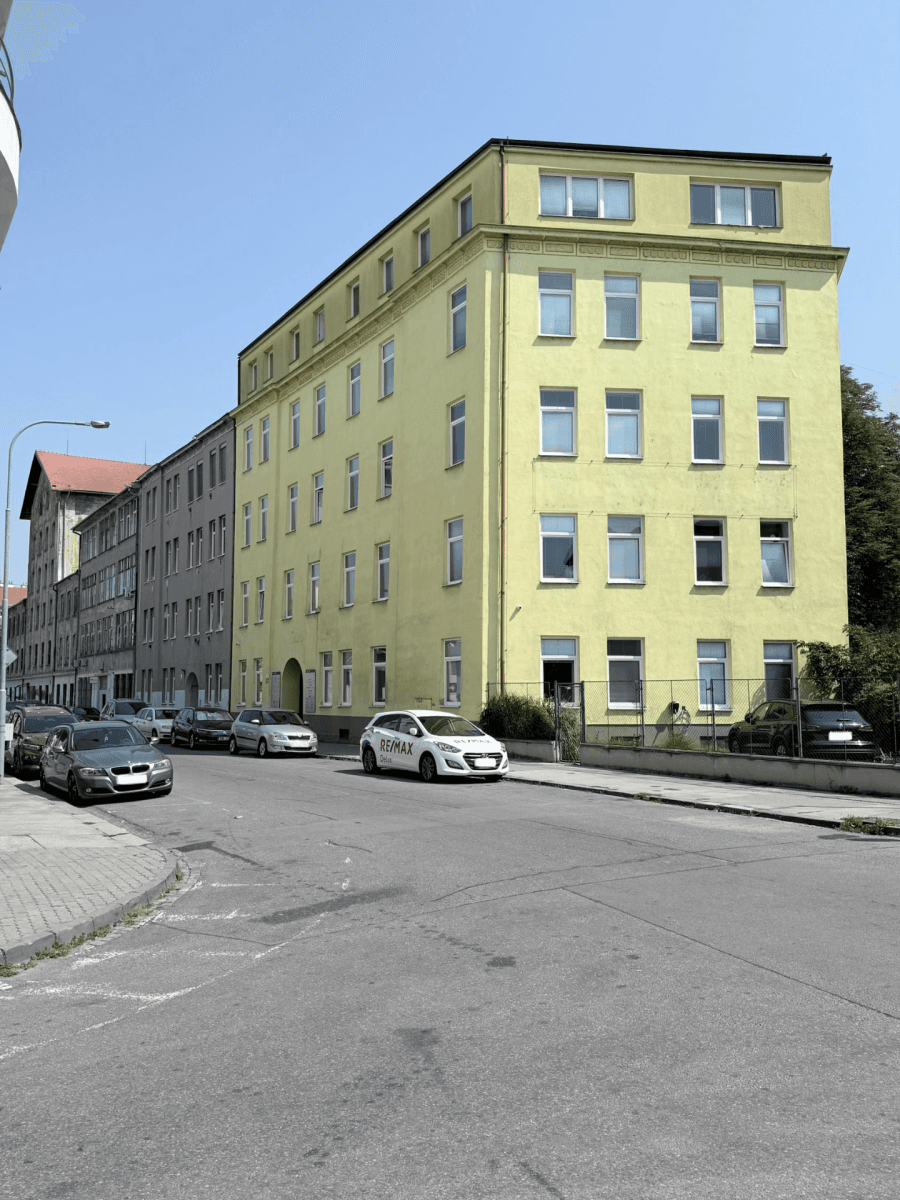 Pronájem kanceláře 33 m², Vlhká, Brno, Jihomoravský kraj Pronájem kanceláře 33 m², Vlhká, Brno, Jihomoravský kraj