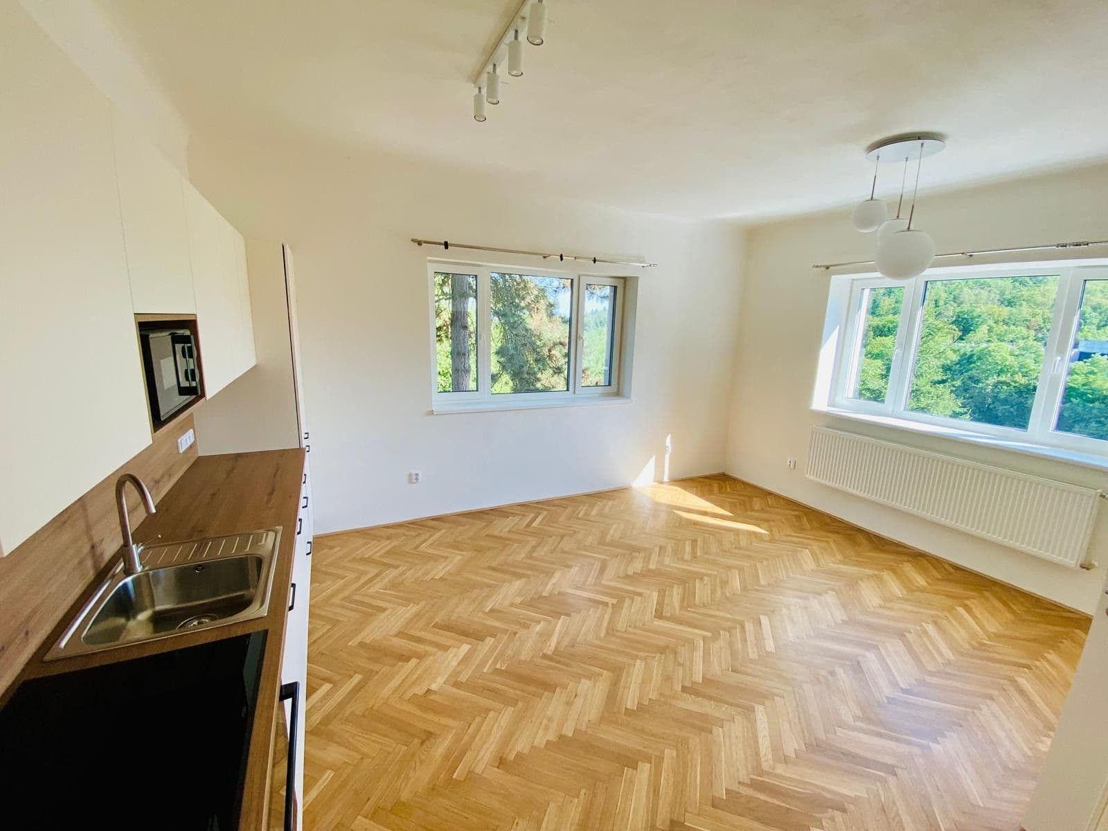 Pronájem bytu 2+kk 52 m², Libušino údolí, Brno, Jihomoravský kraj Pronájem bytu 2+kk 52 m², Libušino údolí, Brno, Jihomoravský kraj