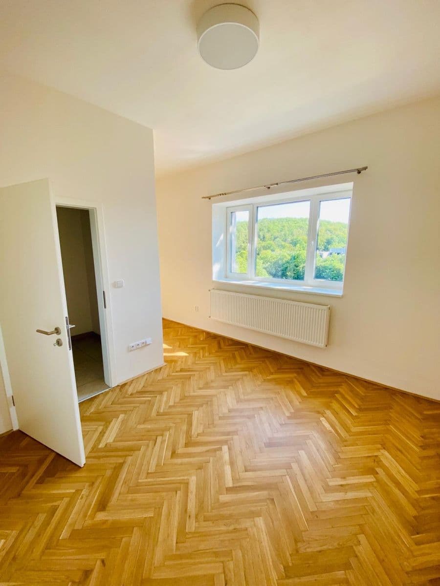 Pronájem bytu 2+kk 52 m², Libušino údolí, Brno, Jihomoravský kraj Pronájem bytu 2+kk 52 m², Libušino údolí, Brno, Jihomoravský kraj