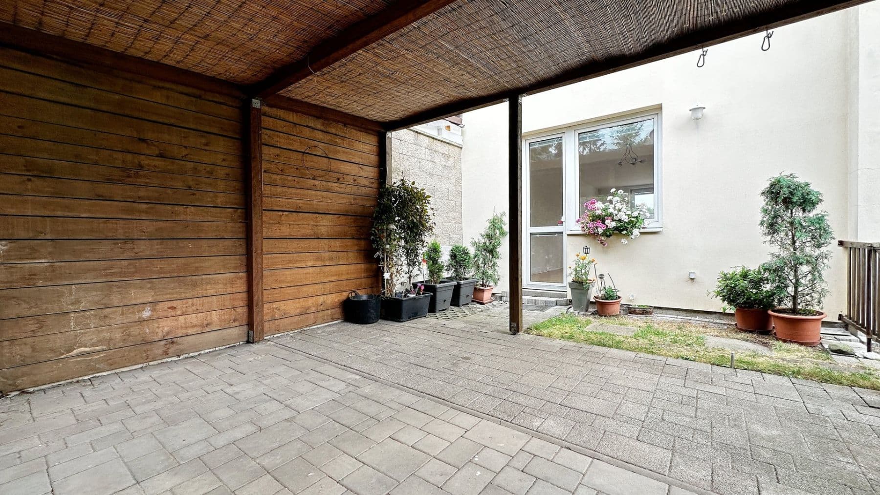 Pronájem bytu 3+kk 96 m², K viaduktu, Praha, Praha Pronájem bytu 3+kk 96 m², K viaduktu, Praha, Praha