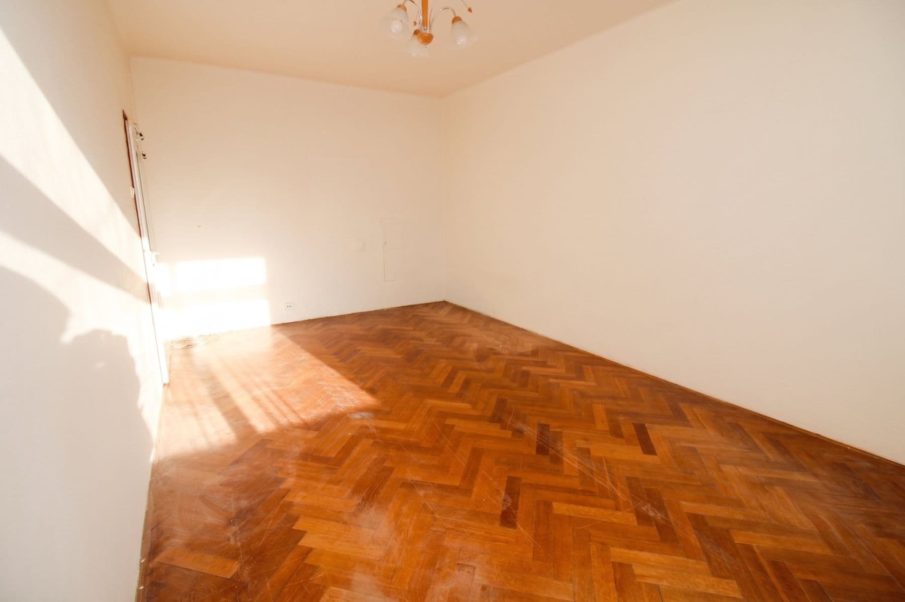 Pronájem bytu 1+kk 28 m², Novorossijská, Praha, Praha Pronájem bytu 1+kk 28 m², Novorossijská, Praha, Praha