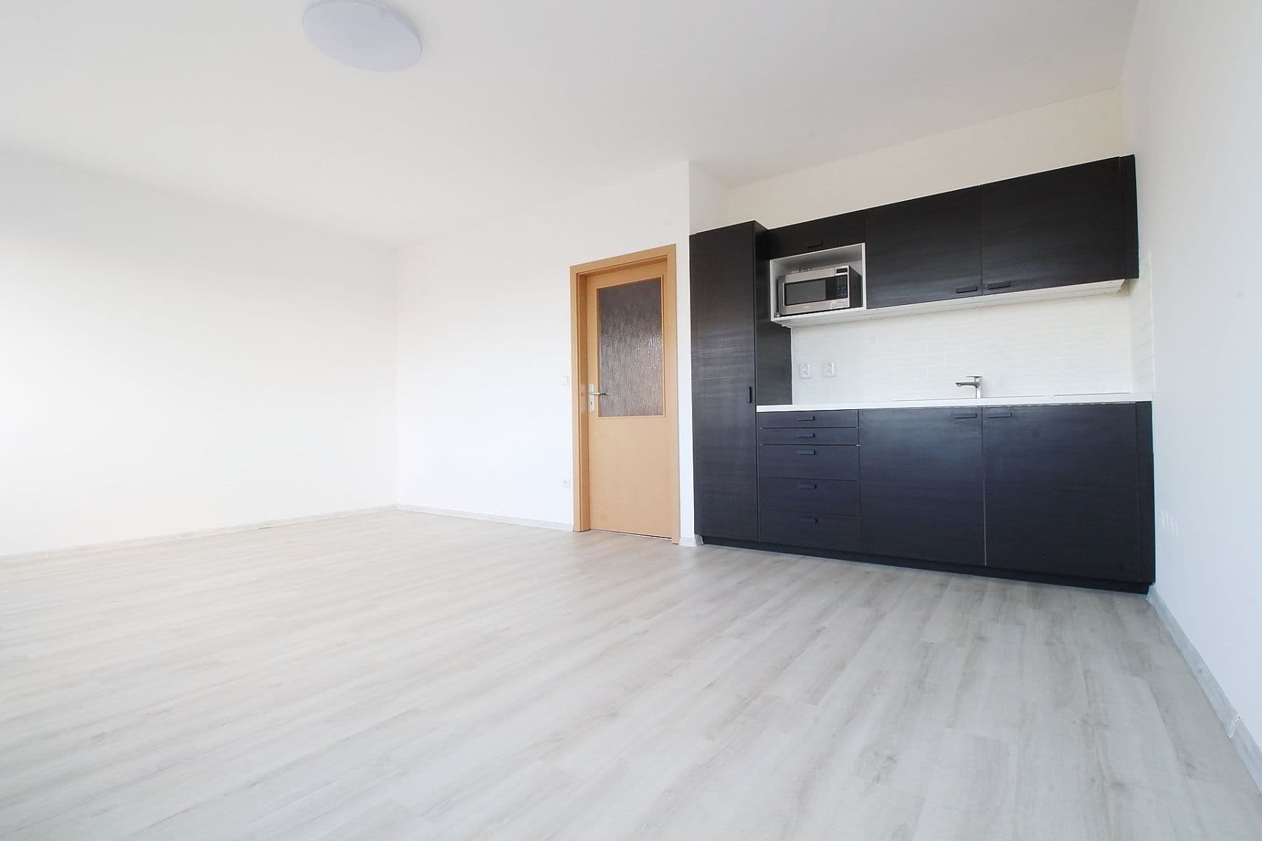 Pronájem bytu 1+kk 35 m², Teplická, Praha, Praha Pronájem bytu 1+kk 35 m², Teplická, Praha, Praha