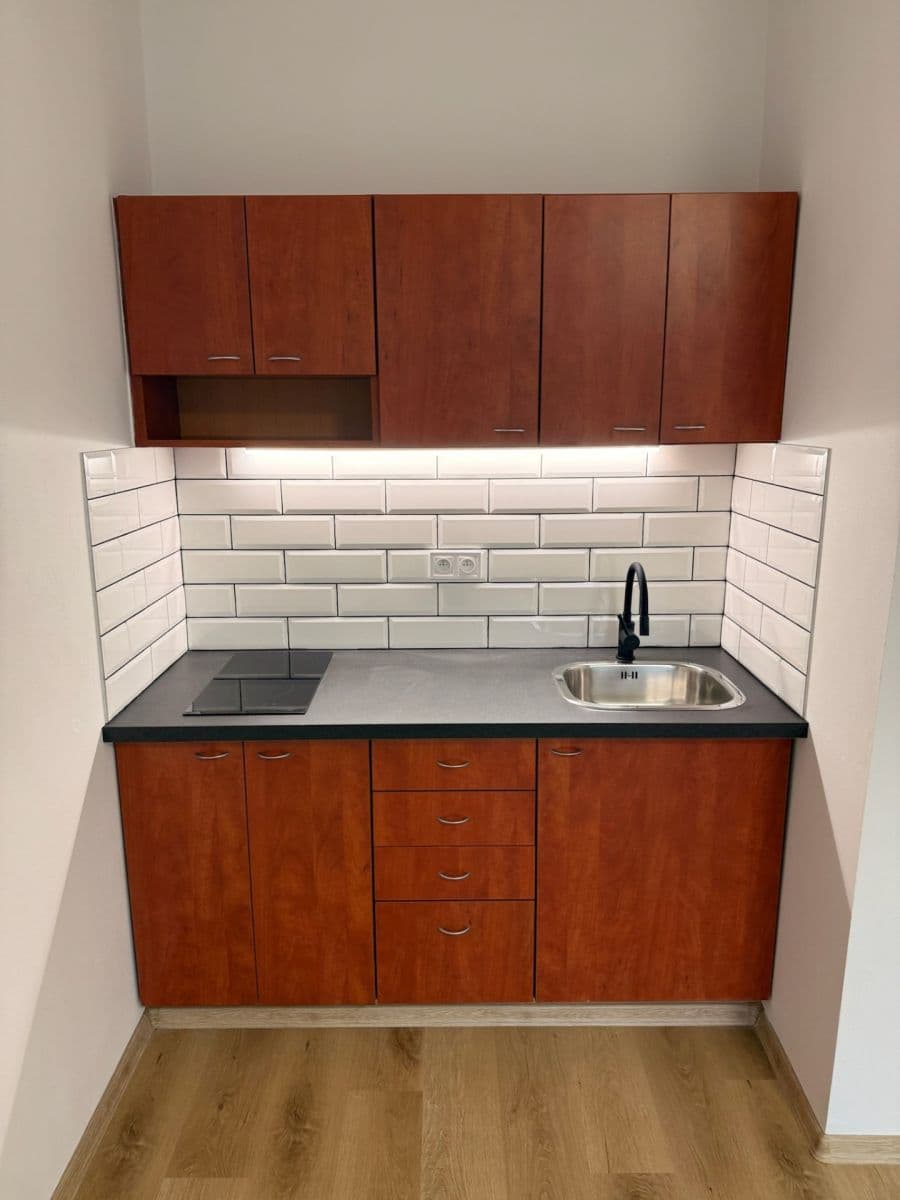 Pronájem bytu 2+kk 41 m², Havlíčkova, Česká Lípa, Liberecký kraj Pronájem bytu 2+kk 41 m², Havlíčkova, Česká Lípa, Liberecký kraj