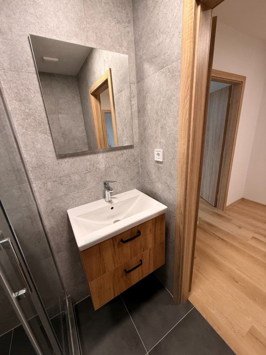 Pronájem bytu 2+kk 41 m², Havlíčkova, Česká Lípa, Liberecký kraj Pronájem bytu 2+kk 41 m², Havlíčkova, Česká Lípa, Liberecký kraj