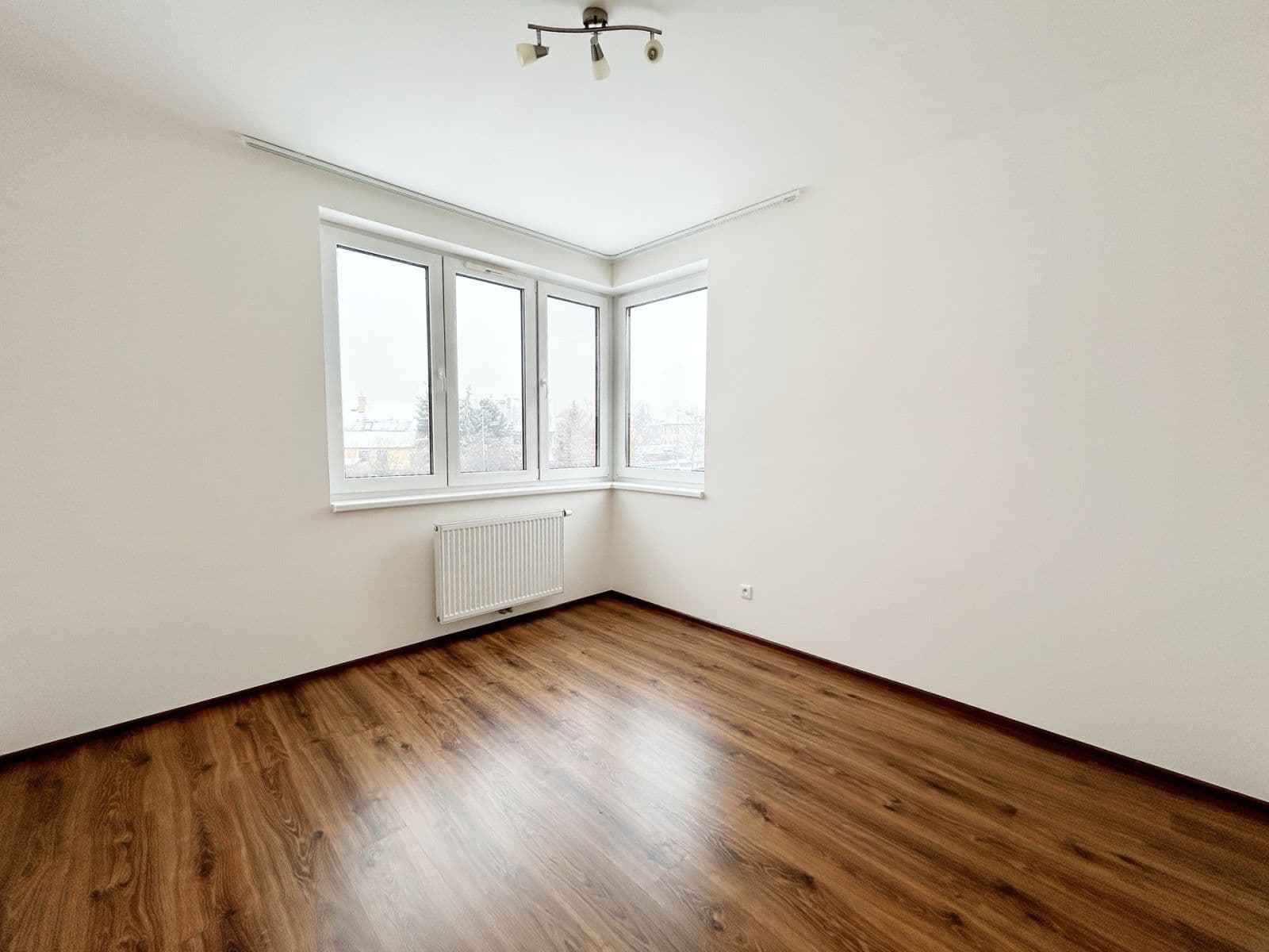 Pronájem bytu 3+kk 67 m², U Hostavického potoka, Praha, Praha Pronájem bytu 3+kk 67 m², U Hostavického potoka, Praha, Praha