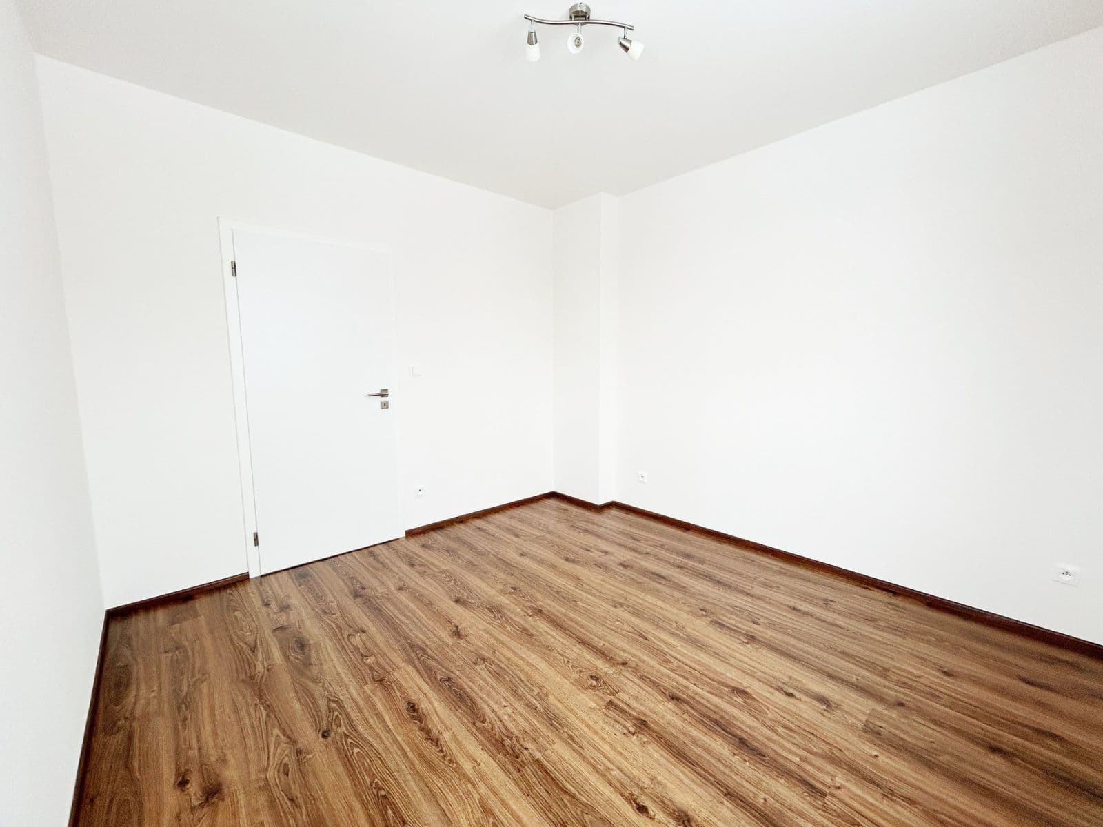 Pronájem bytu 3+kk 67 m², U Hostavického potoka, Praha, Praha Pronájem bytu 3+kk 67 m², U Hostavického potoka, Praha, Praha