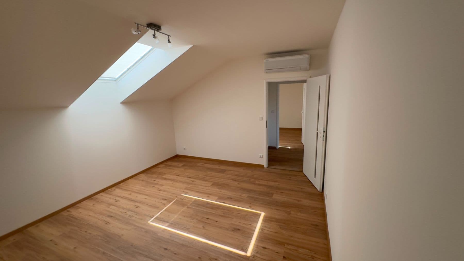 Prodej bytu 3+kk 75 m², Keltská, Praha, Praha Prodej bytu 3+kk 75 m², Keltská, Praha, Praha