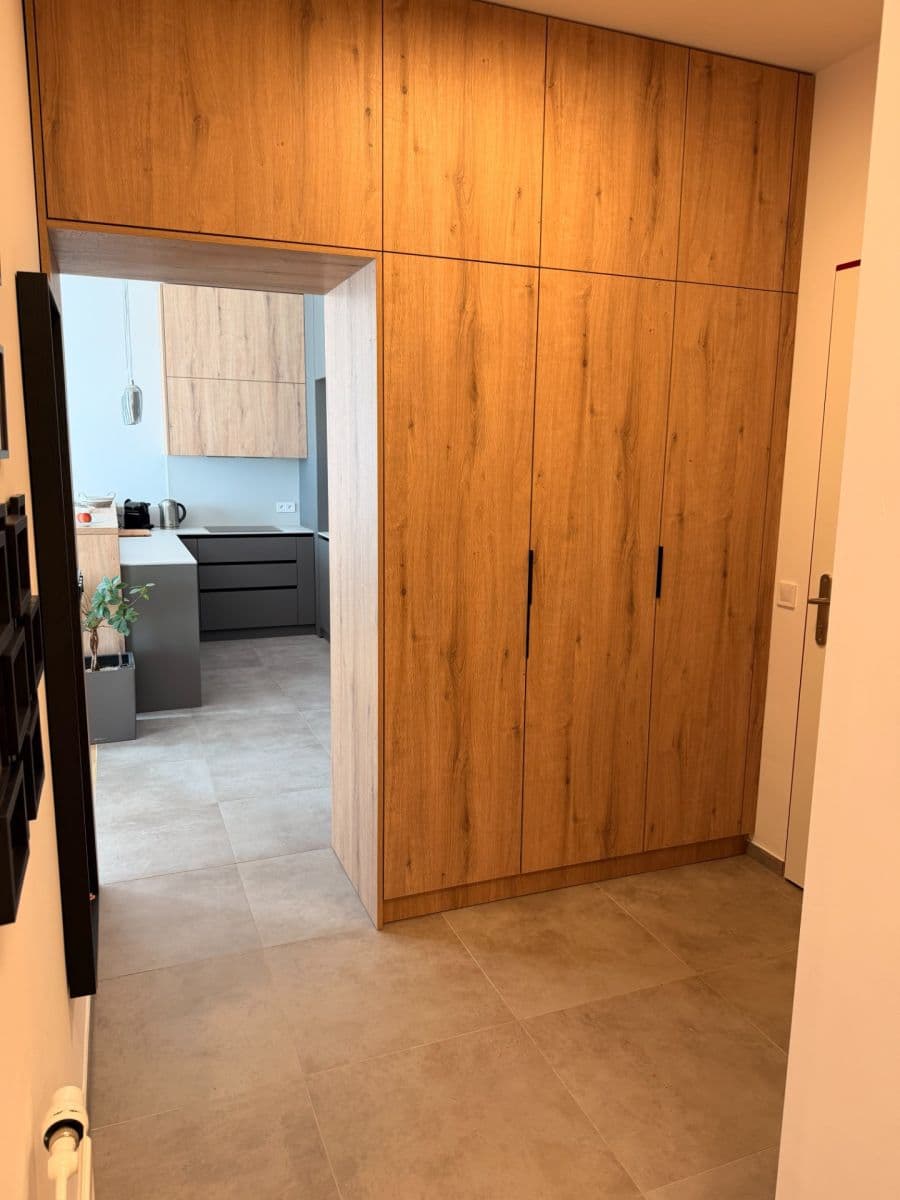 Pronájem bytu 2+kk 58 m², Křižíkova, Čelákovice, Středočeský kraj Pronájem bytu 2+kk 58 m², Křižíkova, Čelákovice, Středočeský kraj