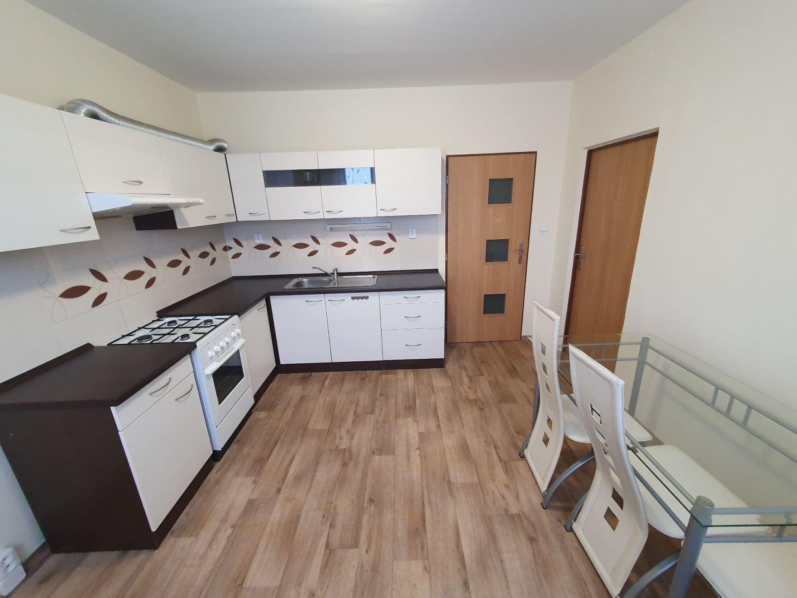 Pronájem bytu 1+1 36 m², Macháčkova, Plzeň, Plzeňský kraj Pronájem bytu 1+1 36 m², Macháčkova, Plzeň, Plzeňský kraj