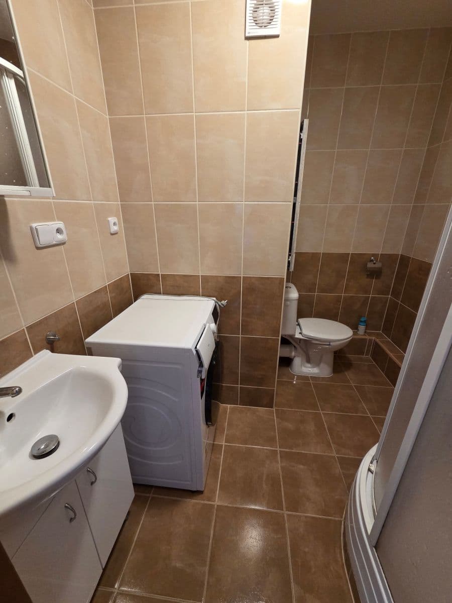 Pronájem bytu 1+1 36 m², Macháčkova, Plzeň, Plzeňský kraj Pronájem bytu 1+1 36 m², Macháčkova, Plzeň, Plzeňský kraj