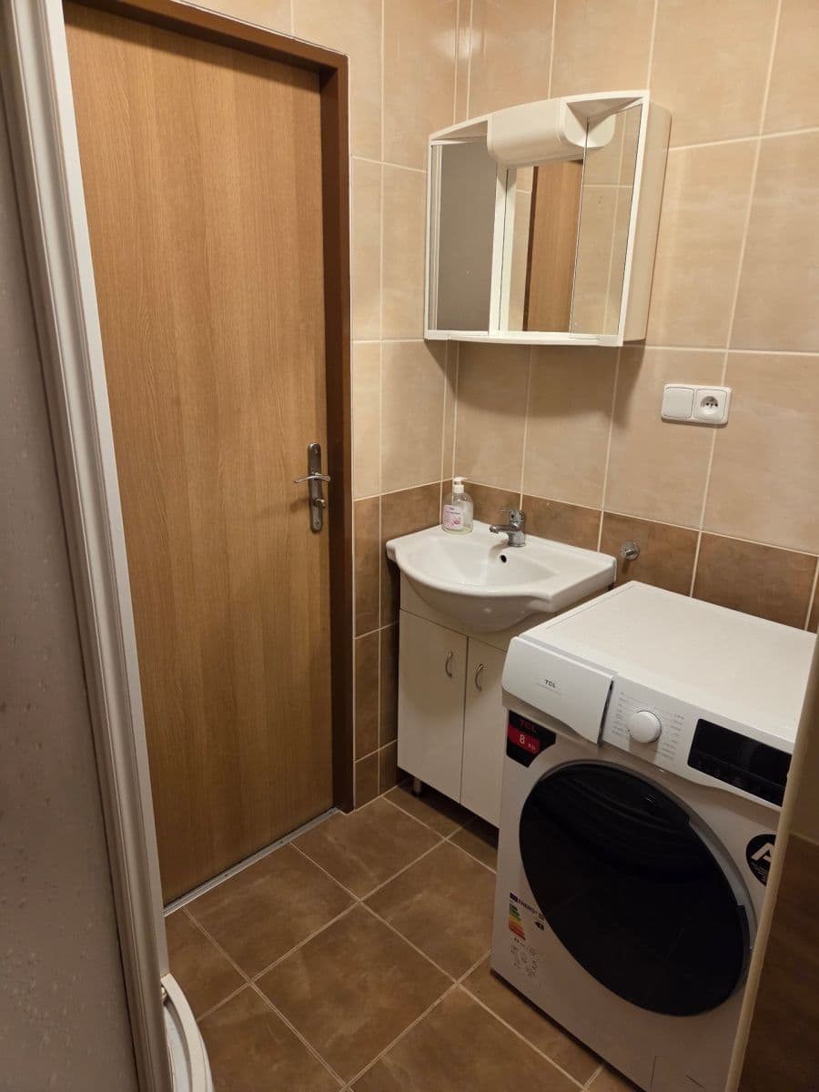 Pronájem bytu 1+1 36 m², Macháčkova, Plzeň, Plzeňský kraj Pronájem bytu 1+1 36 m², Macháčkova, Plzeň, Plzeňský kraj
