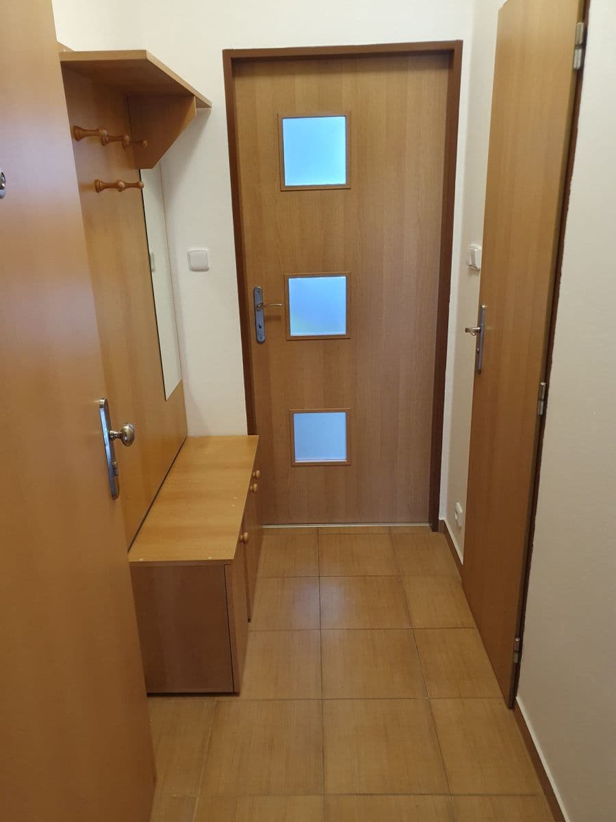 Pronájem bytu 1+1 36 m², Macháčkova, Plzeň, Plzeňský kraj Pronájem bytu 1+1 36 m², Macháčkova, Plzeň, Plzeňský kraj