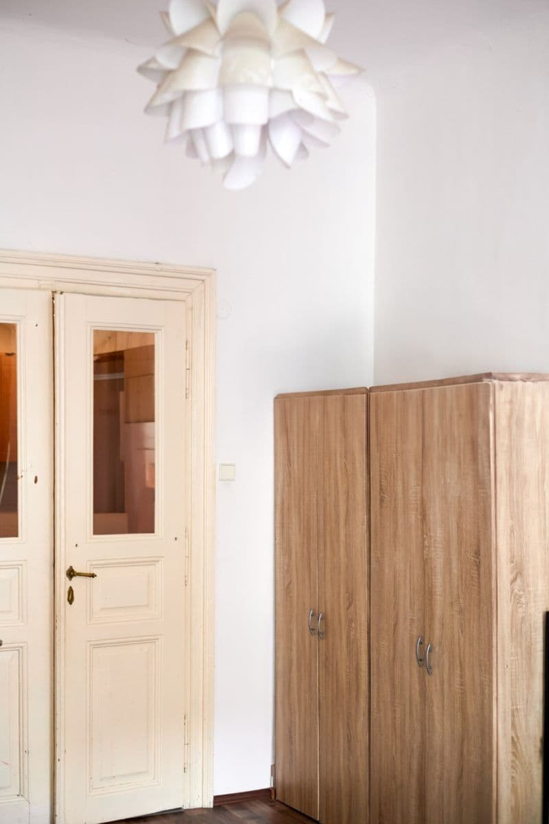 Pronájem bytu 1+1 44 m², Husitská, Praha, Praha Pronájem bytu 1+1 44 m², Husitská, Praha, Praha