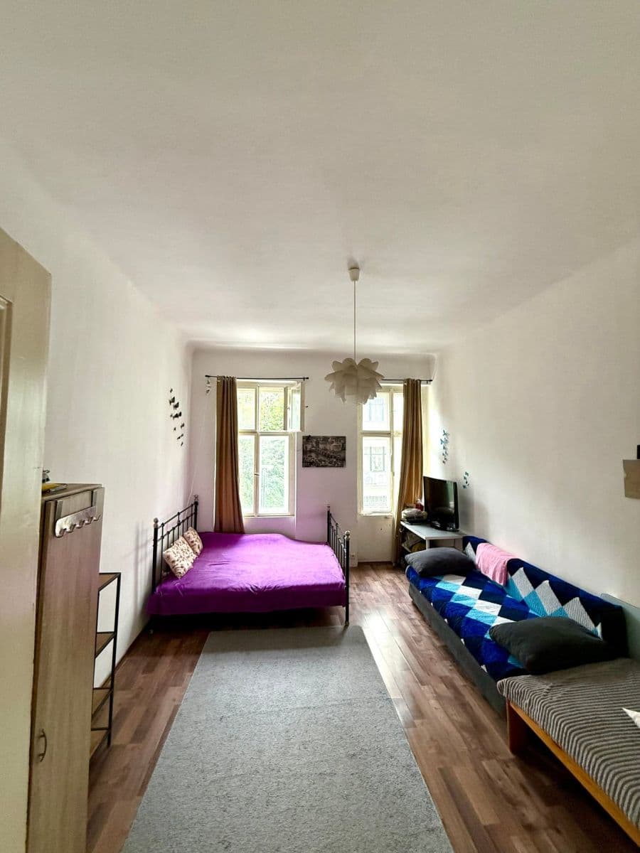 Pronájem bytu 1+1 44 m², Husitská, Praha, Praha Pronájem bytu 1+1 44 m², Husitská, Praha, Praha