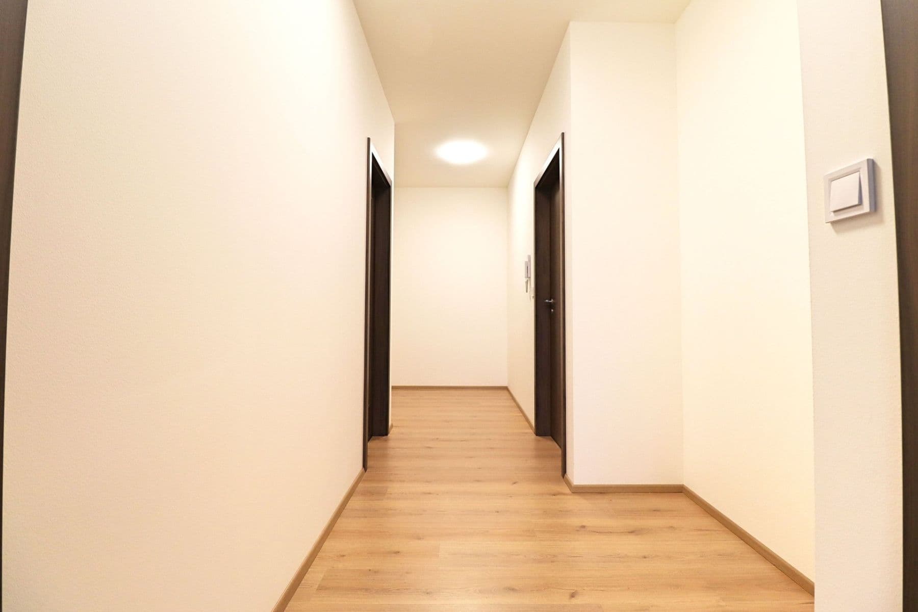 Pronájem bytu 3+kk 75 m², Armádní, Milovice, Středočeský kraj Pronájem bytu 3+kk 75 m², Armádní, Milovice, Středočeský kraj