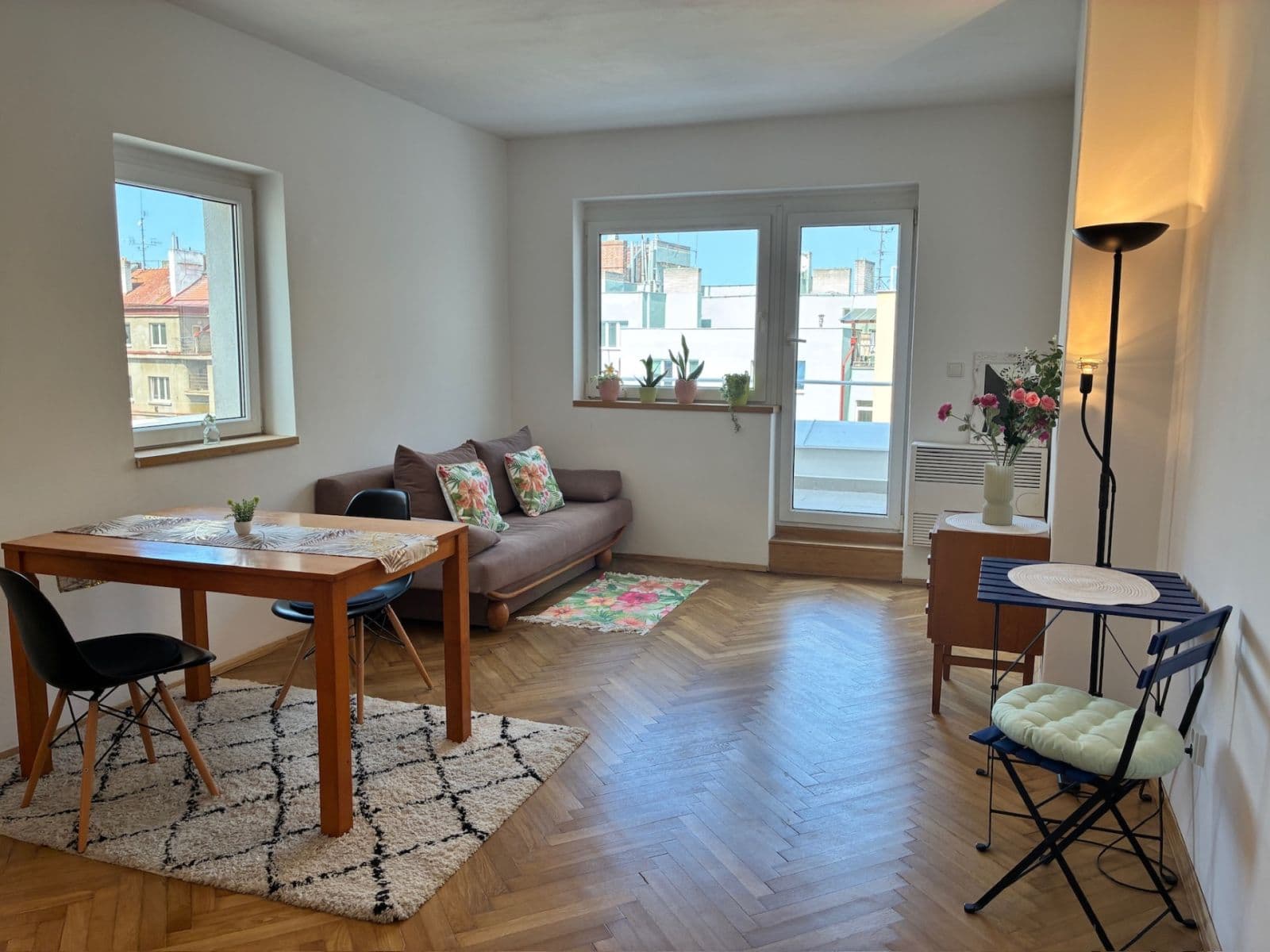 Pronájem bytu 1+kk 27 m², U Gymnázia, Praha, Praha Pronájem bytu 1+kk 27 m², U Gymnázia, Praha, Praha