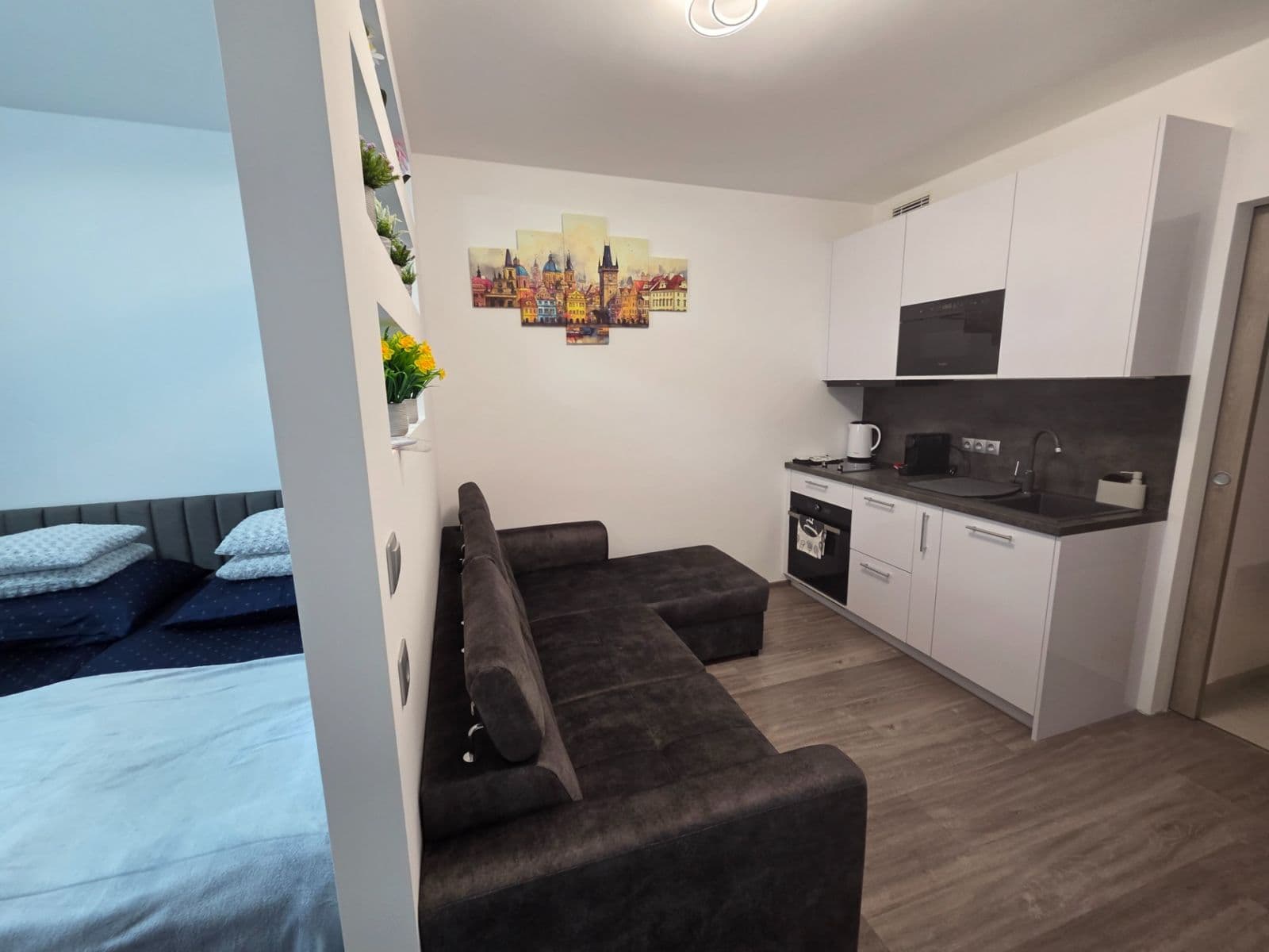 Pronájem bytu 1+kk 39 m², Kurta Konráda, Praha, Praha Pronájem bytu 1+kk 39 m², Kurta Konráda, Praha, Praha