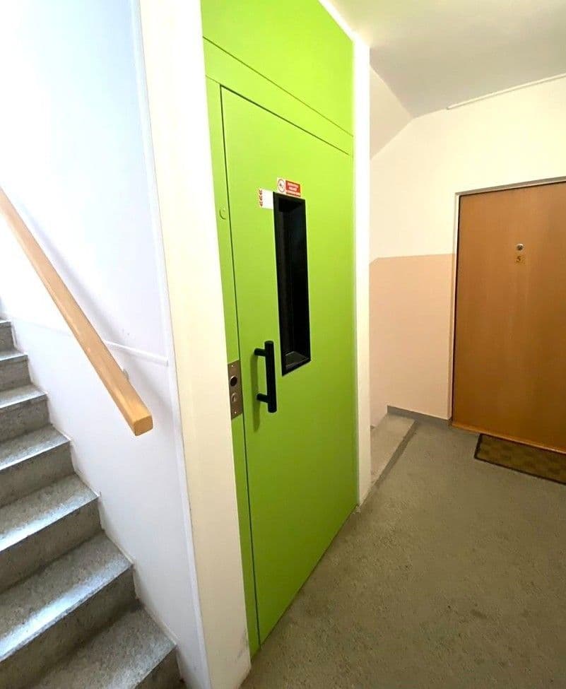 Pronájem bytu 2+1 53 m², Pod Vrchem, Plzeň, Plzeňský kraj Pronájem bytu 2+1 53 m², Pod Vrchem, Plzeň, Plzeňský kraj