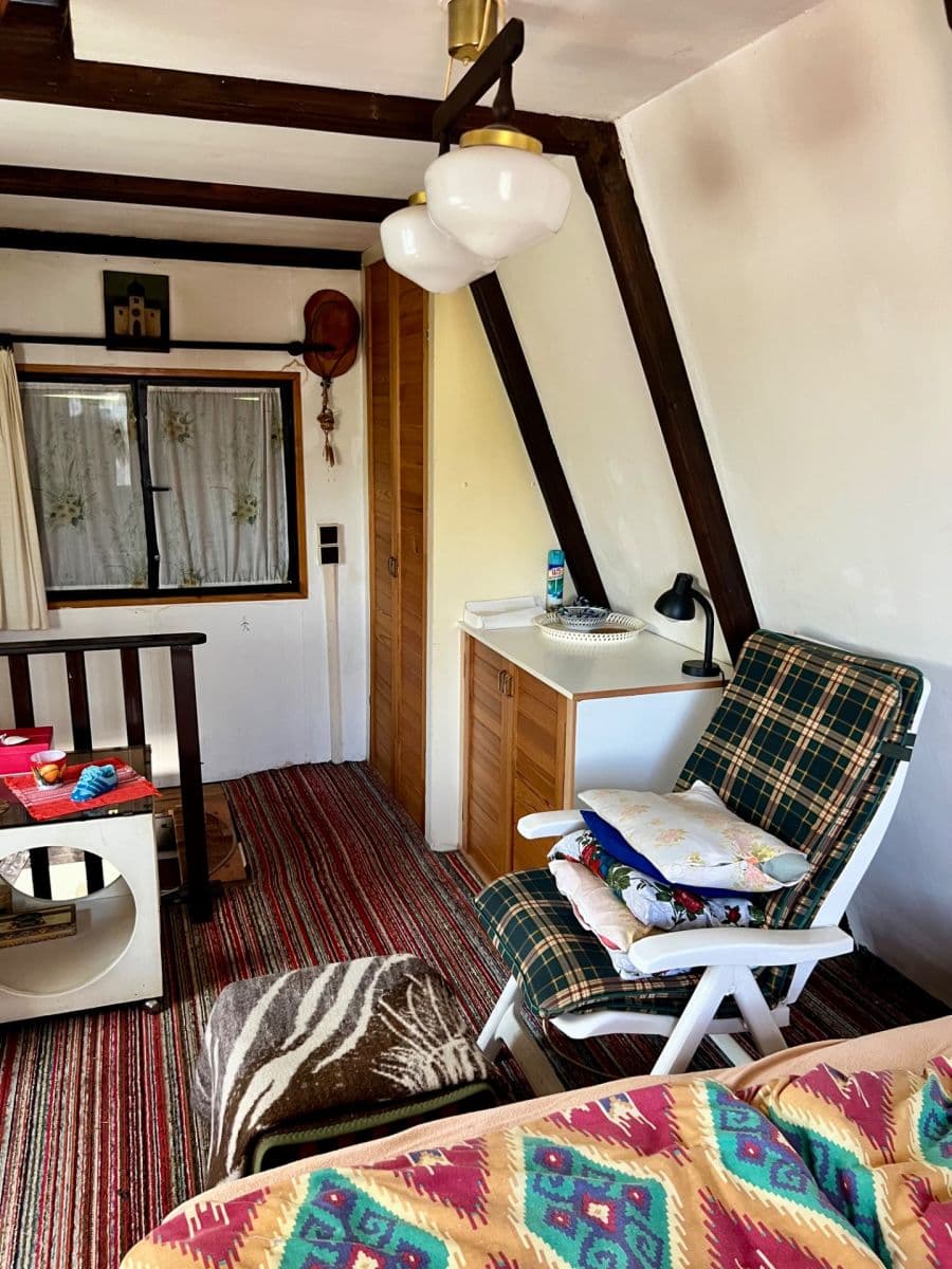 Prodej chaty, chalupy 18 m², pozemek 695 m², Mnichovice, Středočeský kraj Prodej chaty, chalupy 18 m², pozemek 695 m², Mnichovice, Středočeský kraj