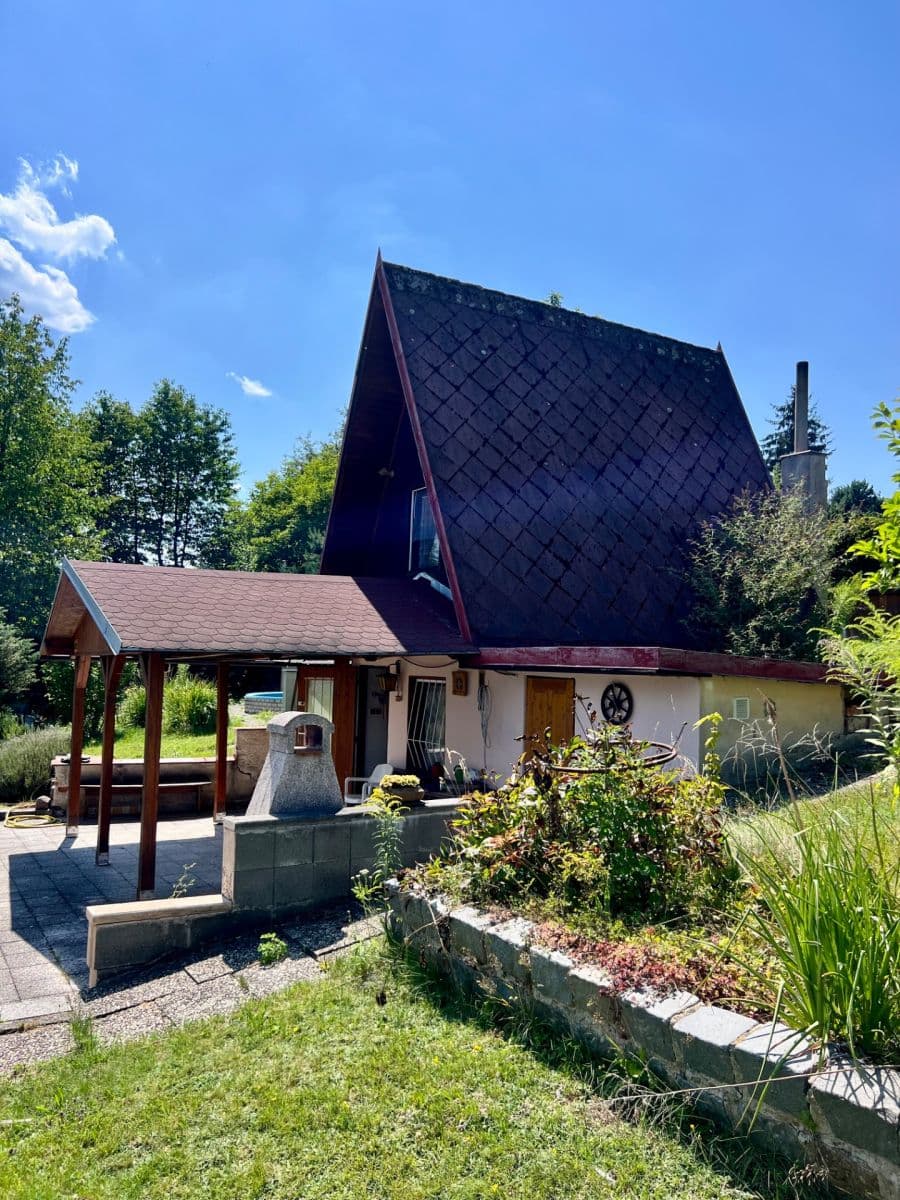 Prodej chaty, chalupy 18 m², pozemek 695 m², Mnichovice, Středočeský kraj Prodej chaty, chalupy 18 m², pozemek 695 m², Mnichovice, Středočeský kraj