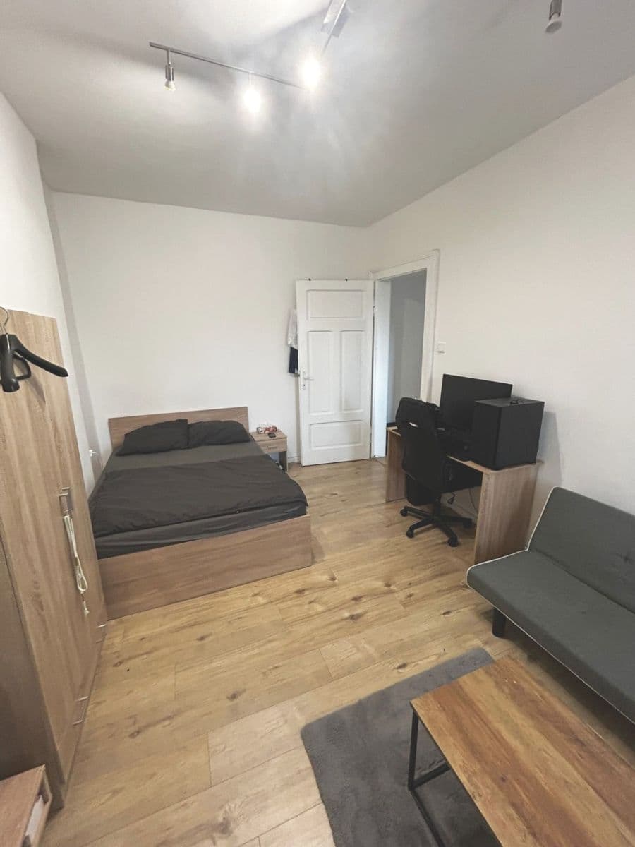 Prodej bytu 1+1 28 m², Cajthamlova, Teplice, Ústecký kraj Prodej bytu 1+1 28 m², Cajthamlova, Teplice, Ústecký kraj