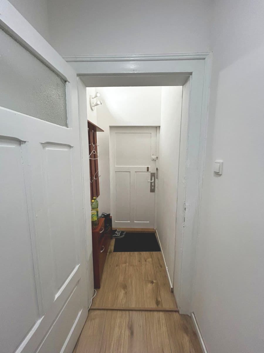 Prodej bytu 1+1 28 m², Cajthamlova, Teplice, Ústecký kraj Prodej bytu 1+1 28 m², Cajthamlova, Teplice, Ústecký kraj