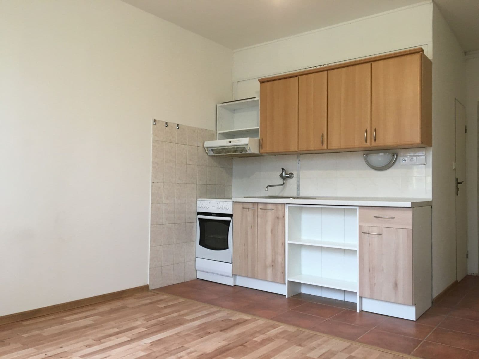 Prodej bytu 1+1 35 m², Zvonková, Ústí nad Labem, Ústecký kraj Prodej bytu 1+1 35 m², Zvonková, Ústí nad Labem, Ústecký kraj