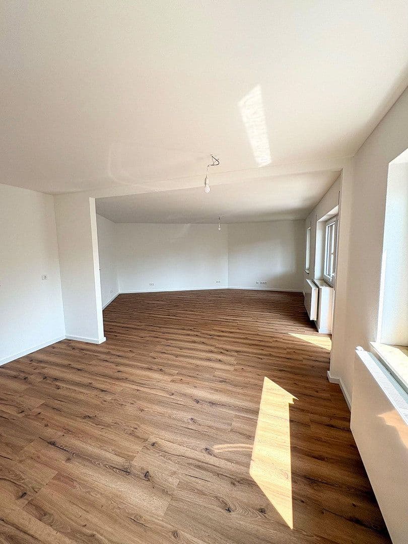 Prodej bytu 3+kk 80 m², Kirchheim unter Teck, Bádensko-Württembersko Prodej bytu 3+kk 80 m², Kirchheim unter Teck, Bádensko-Württembersko