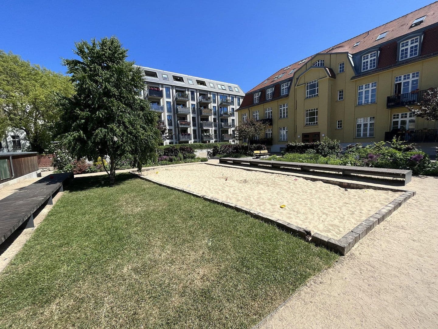 Pronájem bytu 4+1 108 m², Gounodstrasse 57, Berlin, Berlín Pronájem bytu 4+1 108 m², Gounodstrasse 57, Berlin, Berlín