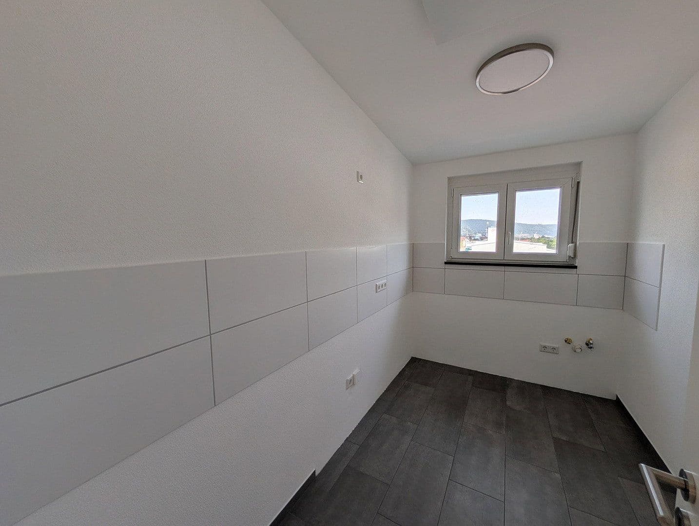 Pronájem bytu 3+1 66 m², Fasanenweg 6, Albstadt, Bádensko-Württembersko Pronájem bytu 3+1 66 m², Fasanenweg 6, Albstadt, Bádensko-Württembersko