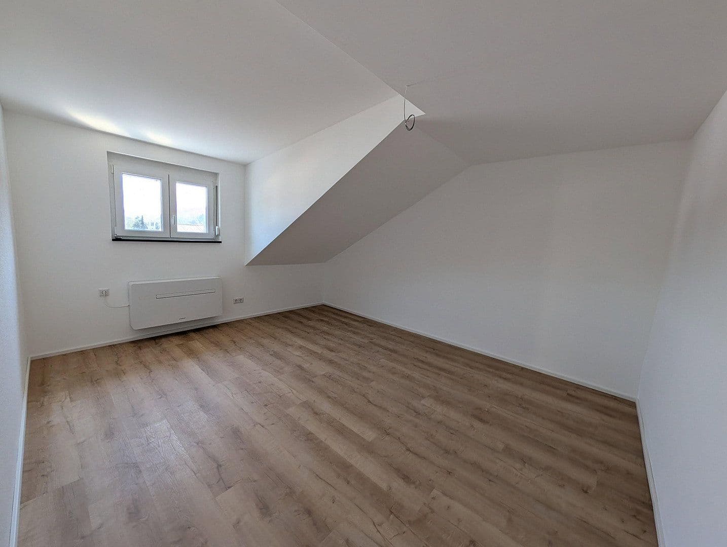 Pronájem bytu 3+1 66 m², Fasanenweg 6, Albstadt, Bádensko-Württembersko Pronájem bytu 3+1 66 m², Fasanenweg 6, Albstadt, Bádensko-Württembersko