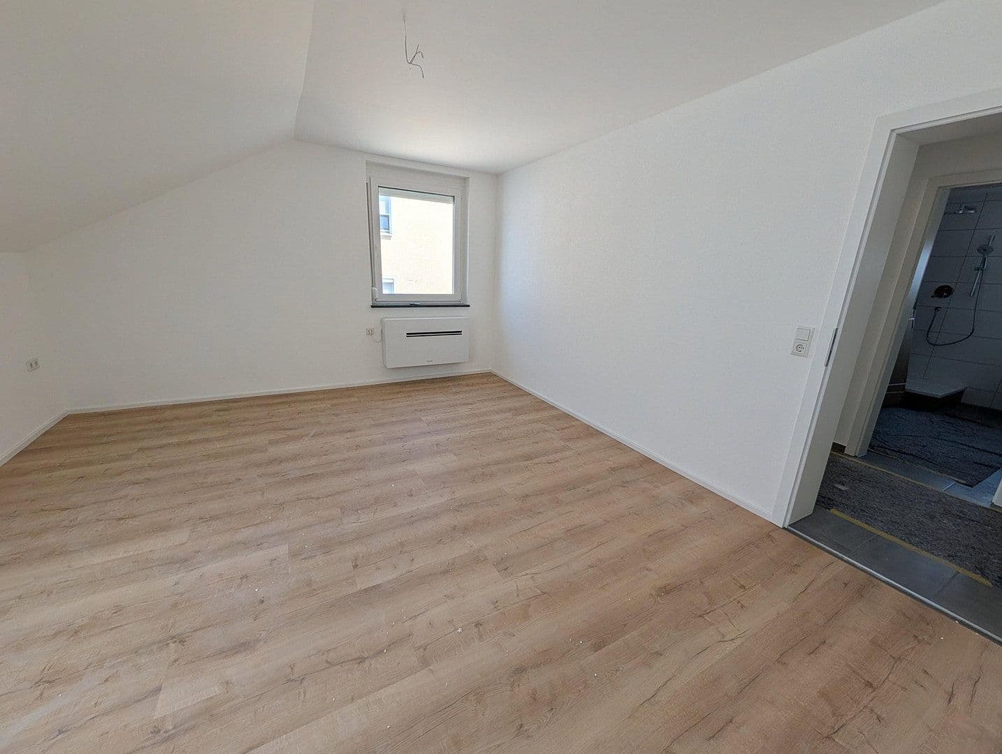 Pronájem bytu 3+1 66 m², Fasanenweg 6, Albstadt, Bádensko-Württembersko Pronájem bytu 3+1 66 m², Fasanenweg 6, Albstadt, Bádensko-Württembersko