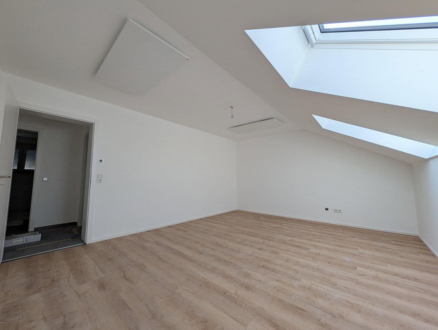 Pronájem bytu 3+1 66 m², Fasanenweg 6, Albstadt, Bádensko-Württembersko Pronájem bytu 3+1 66 m², Fasanenweg 6, Albstadt, Bádensko-Württembersko