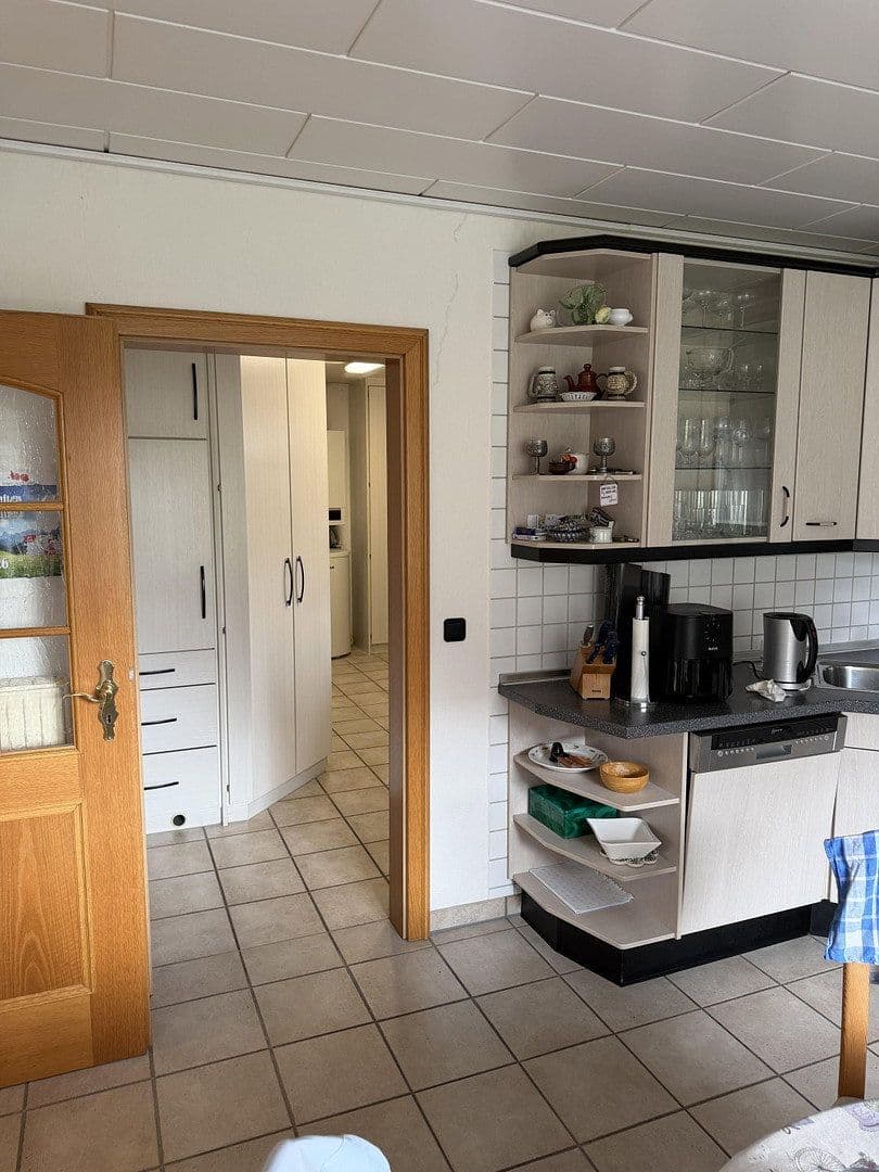 Prodej domu 157 m², pozemek 584 m², Wiefelstede, Dolní Sasko Prodej domu 157 m², pozemek 584 m², Wiefelstede, Dolní Sasko