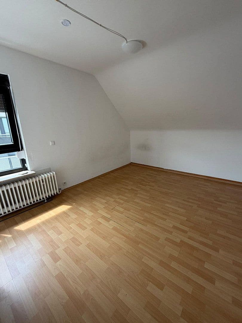 Pronájem domu 200 m², pozemek 250 m², Erlensee, Hessen Pronájem domu 200 m², pozemek 250 m², Erlensee, Hessen