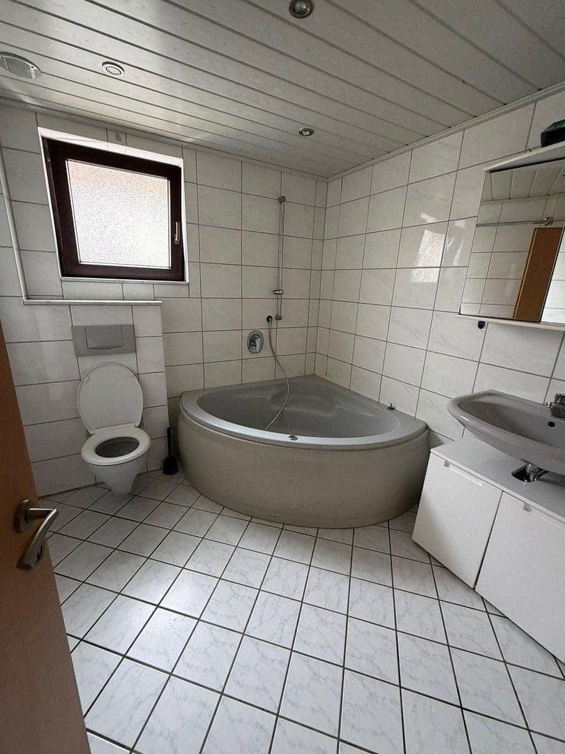 Pronájem domu 200 m², pozemek 250 m², Erlensee, Hessen Pronájem domu 200 m², pozemek 250 m², Erlensee, Hessen