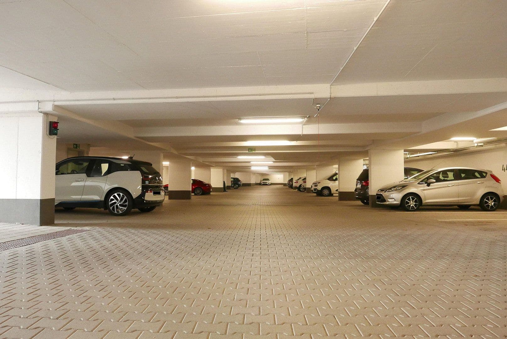 Pronájem garáže 11 m², Keplerstr. 19, Bietigheim-Bissingen, Bádensko-Württembersko Pronájem garáže 11 m², Keplerstr. 19, Bietigheim-Bissingen, Bádensko-Württembersko