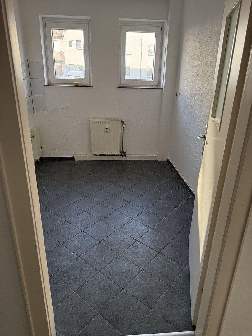 Pronájem bytu 2+1 50 m², Düsseldorf, Severní Porýní-Vestfálsko Pronájem bytu 2+1 50 m², Düsseldorf, Severní Porýní-Vestfálsko