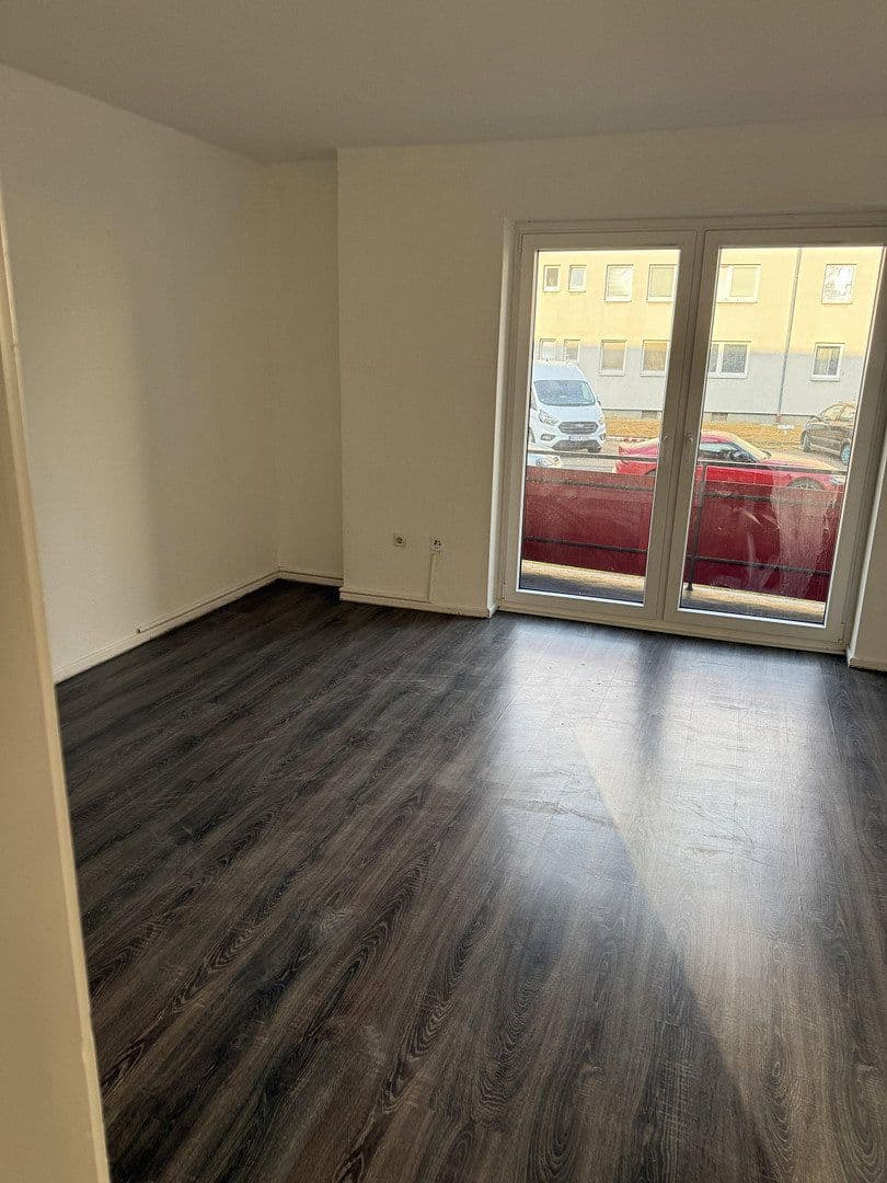 Pronájem bytu 2+1 50 m², Düsseldorf, Severní Porýní-Vestfálsko Pronájem bytu 2+1 50 m², Düsseldorf, Severní Porýní-Vestfálsko