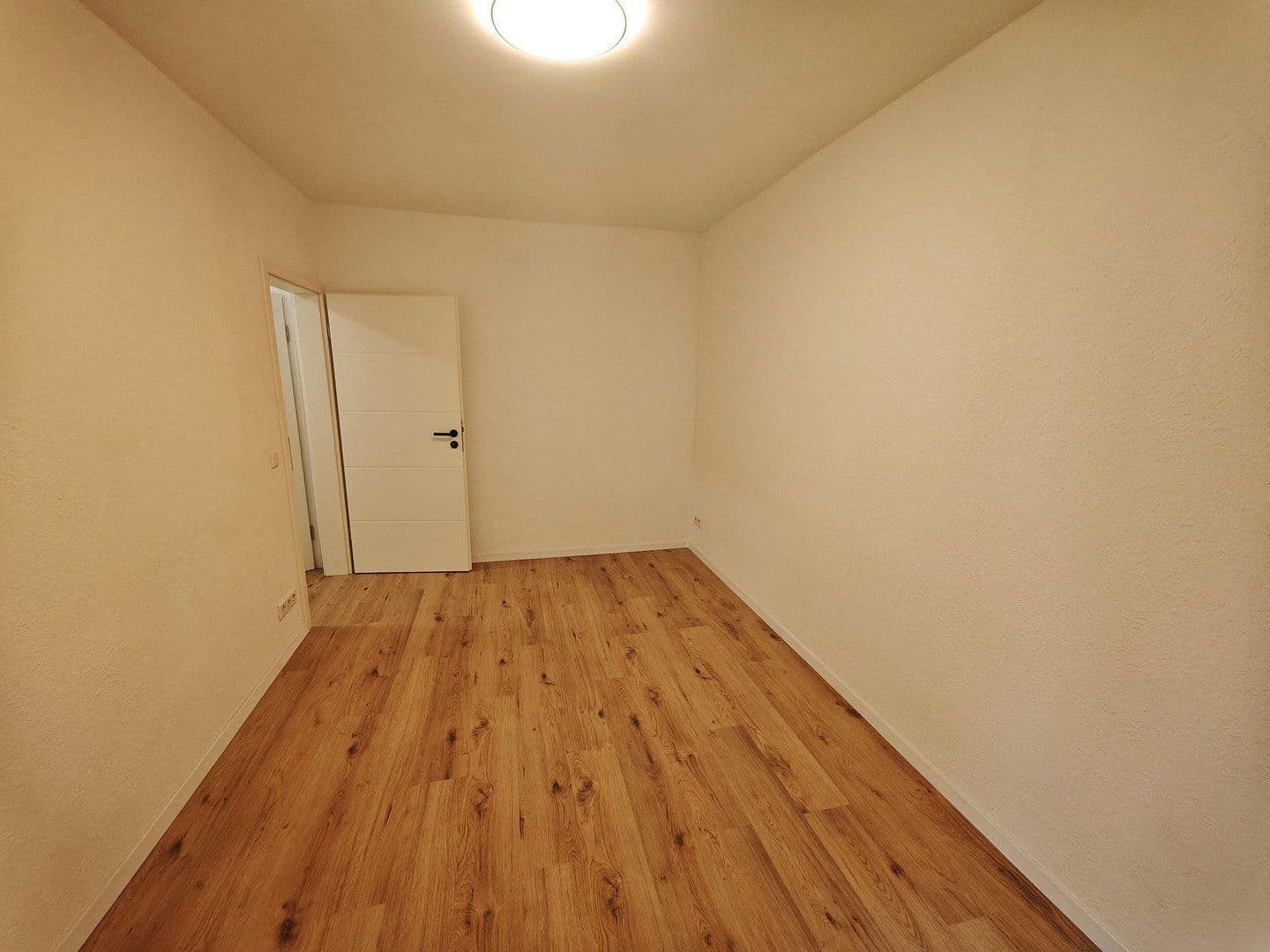 Prodej bytu 2+1 39 m², Schinkelstraße 8, Osnabrück, Dolní Sasko Prodej bytu 2+1 39 m², Schinkelstraße 8, Osnabrück, Dolní Sasko