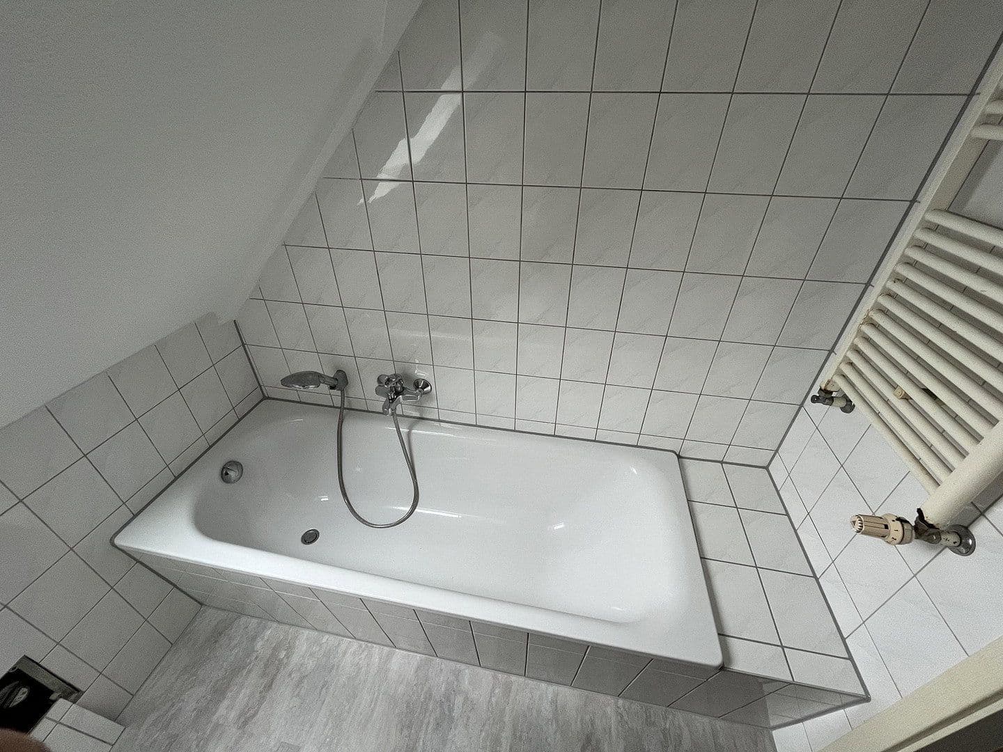 Pronájem bytu 2+1 27 m², Neefestraße 109, Chemnitz, Sasko Pronájem bytu 2+1 27 m², Neefestraße 109, Chemnitz, Sasko