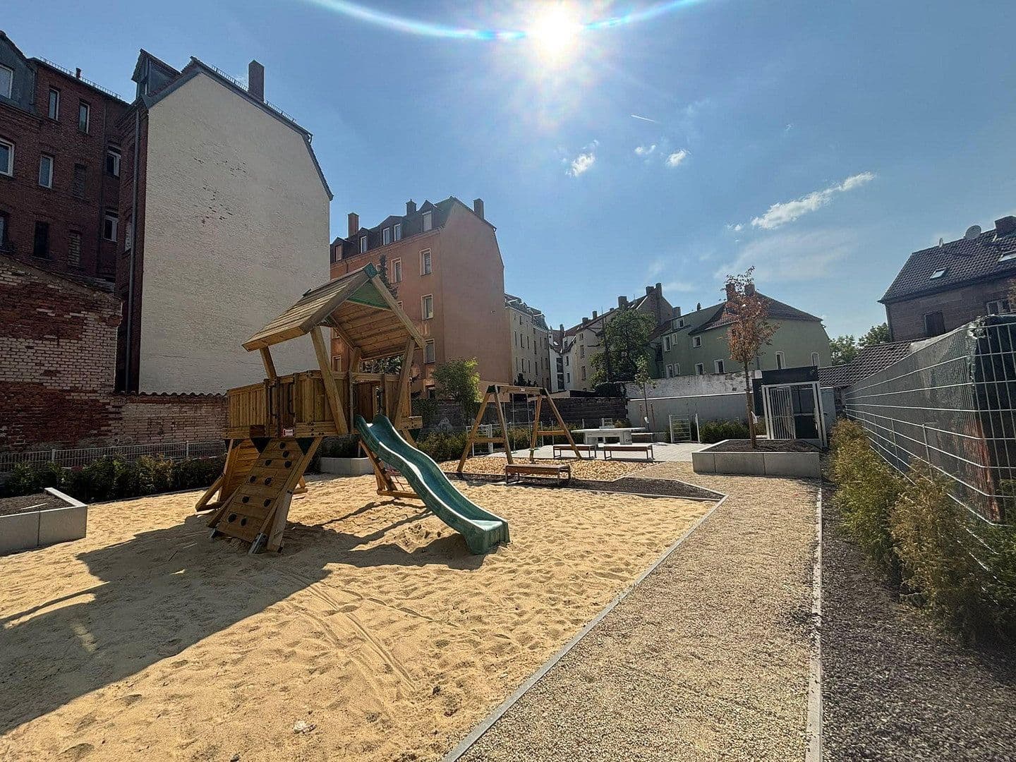 Pronájem bytu 1+1 34 m², Schweinauer Hauptstraße 1, Nürnberg, Bavorsko Pronájem bytu 1+1 34 m², Schweinauer Hauptstraße 1, Nürnberg, Bavorsko