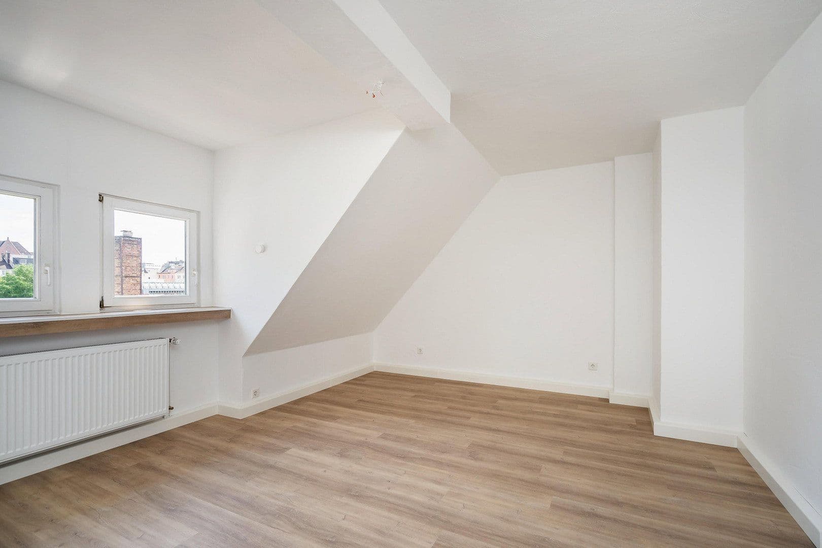 Pronájem bytu 3+1 100 m², Adalbertsteinweg 18-20, Cáchy, Severní Porýní-Vestfálsko Pronájem bytu 3+1 100 m², Adalbertsteinweg 18-20, Cáchy, Severní Porýní-Vestfálsko