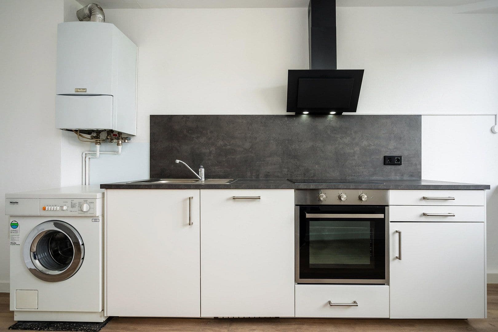 Pronájem bytu 3+1 100 m², Adalbertsteinweg 18-20, Cáchy, Severní Porýní-Vestfálsko Pronájem bytu 3+1 100 m², Adalbertsteinweg 18-20, Cáchy, Severní Porýní-Vestfálsko