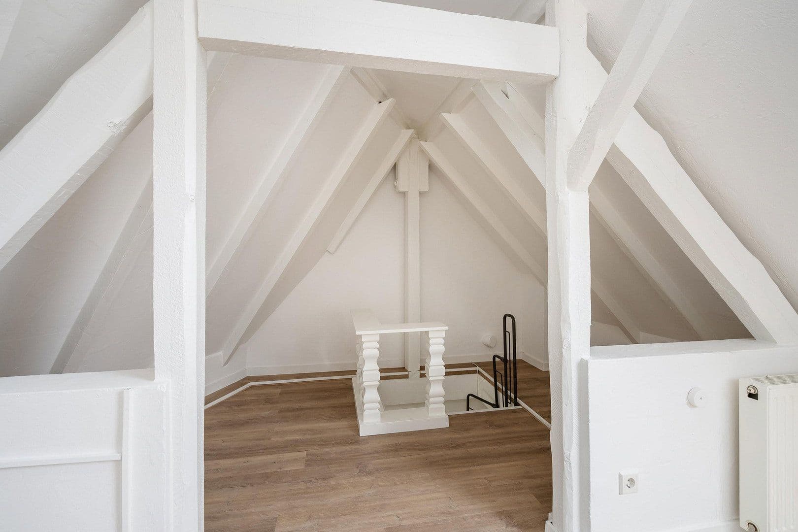 Pronájem bytu 3+1 100 m², Adalbertsteinweg 18-20, Cáchy, Severní Porýní-Vestfálsko Pronájem bytu 3+1 100 m², Adalbertsteinweg 18-20, Cáchy, Severní Porýní-Vestfálsko