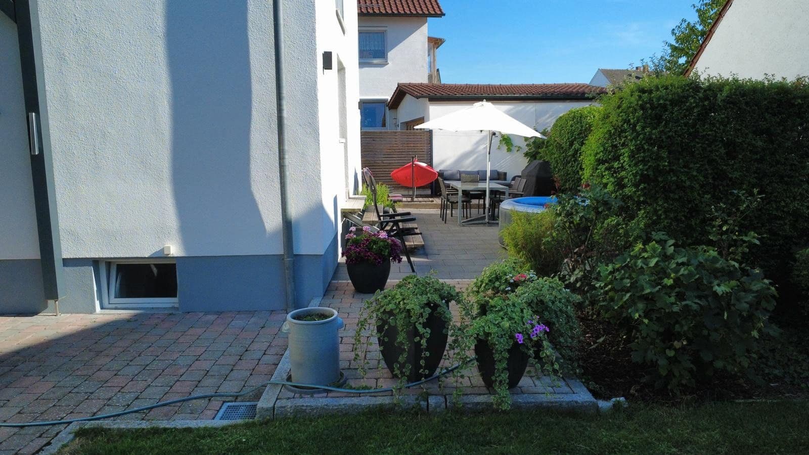 Prodej domu 170 m², pozemek 622 m², Neu-Ulm, Bavorsko Prodej domu 170 m², pozemek 622 m², Neu-Ulm, Bavorsko